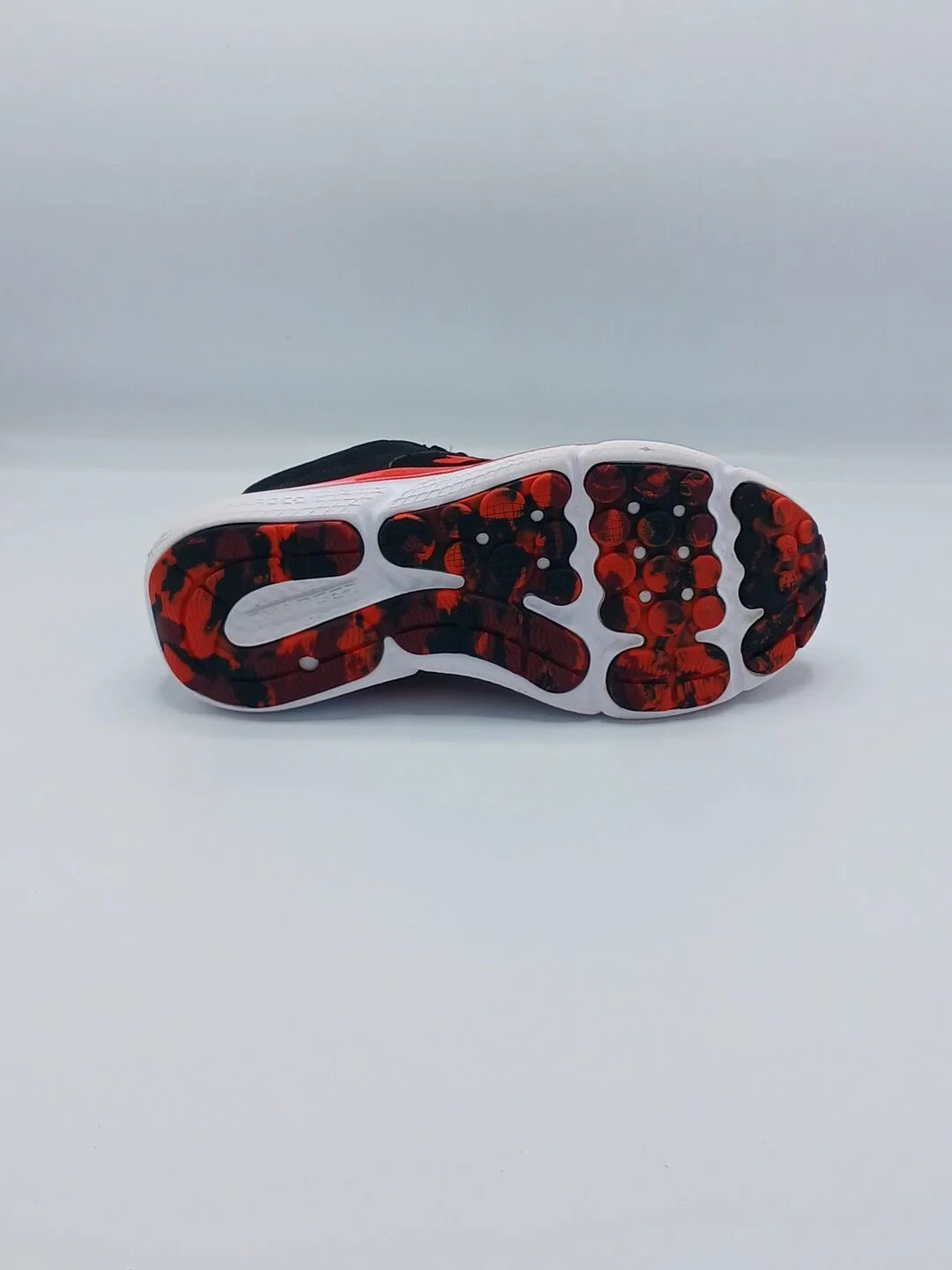Under Armour Charged Assert