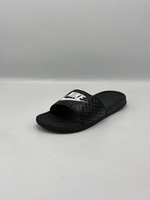 Nike Victori One