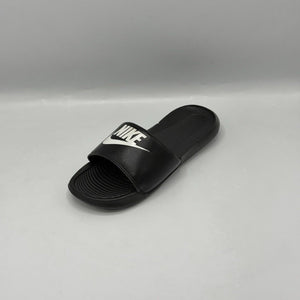 Nike Victori One