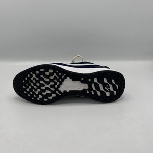 Nike Revolution 6
