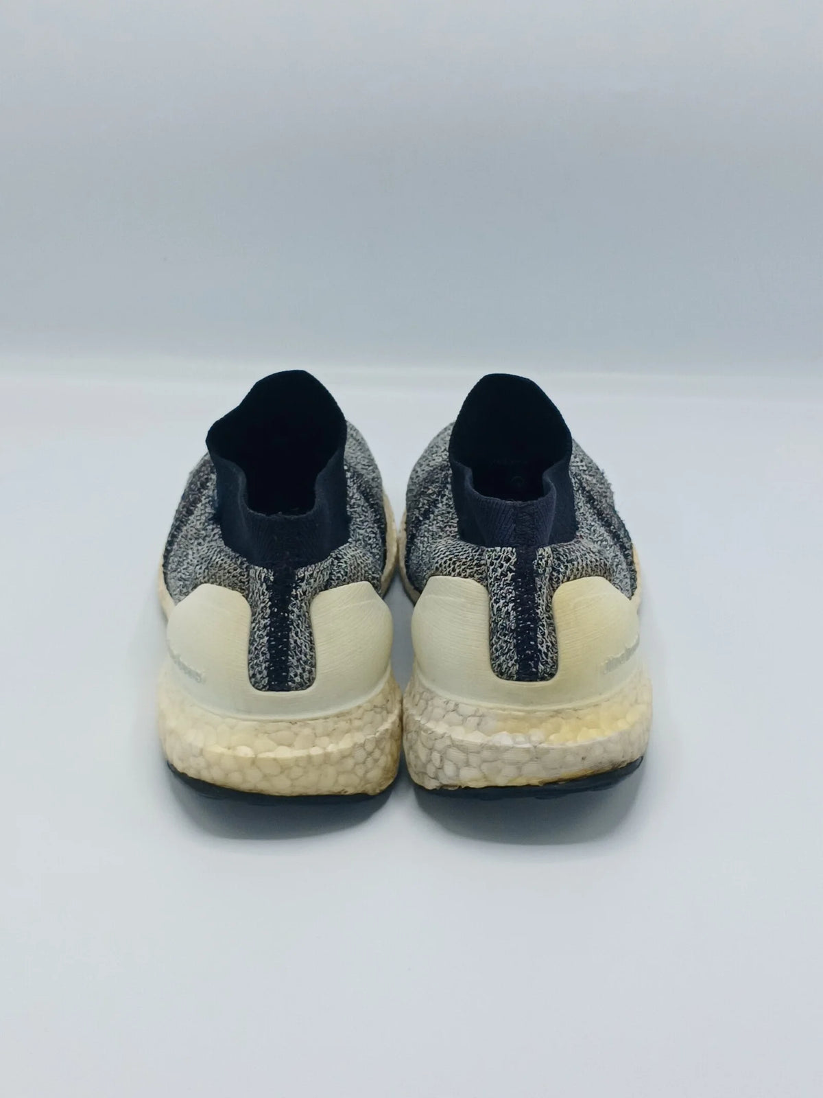 Adidas UltraBoost Laceless