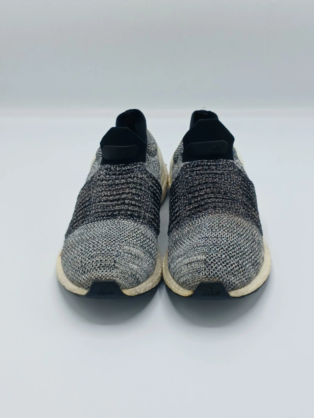 Adidas UltraBoost Laceless