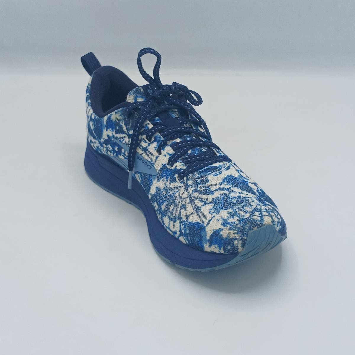 Brooks Revel 5
