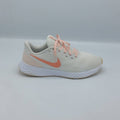 Nike Revolution 5