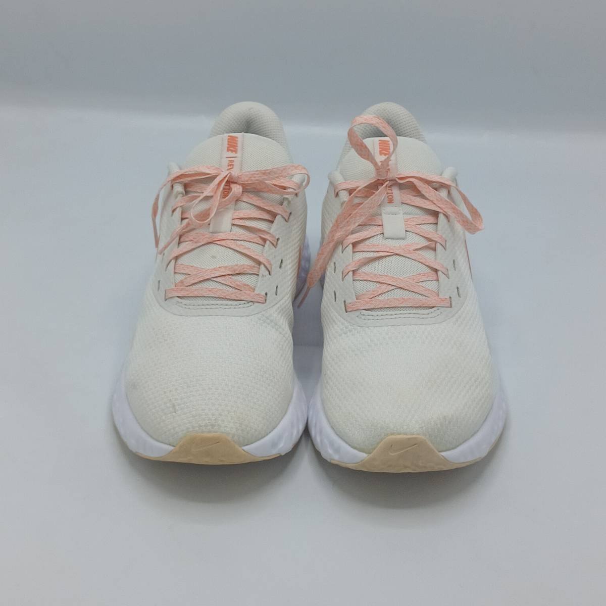 Nike Revolution 5