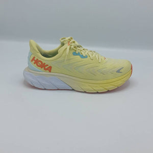 Hoka Arahi 6