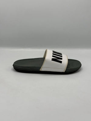Nike Revive Foam