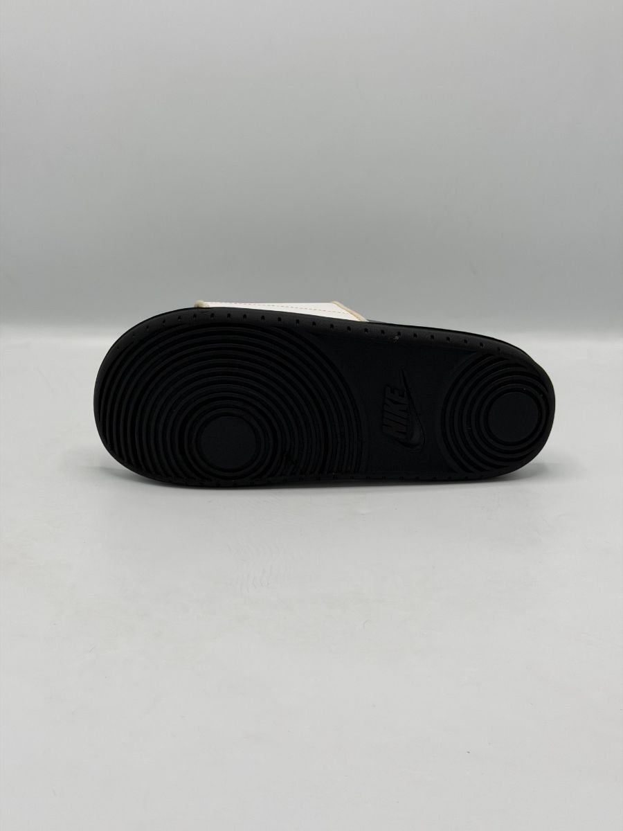 Nike Revive Foam