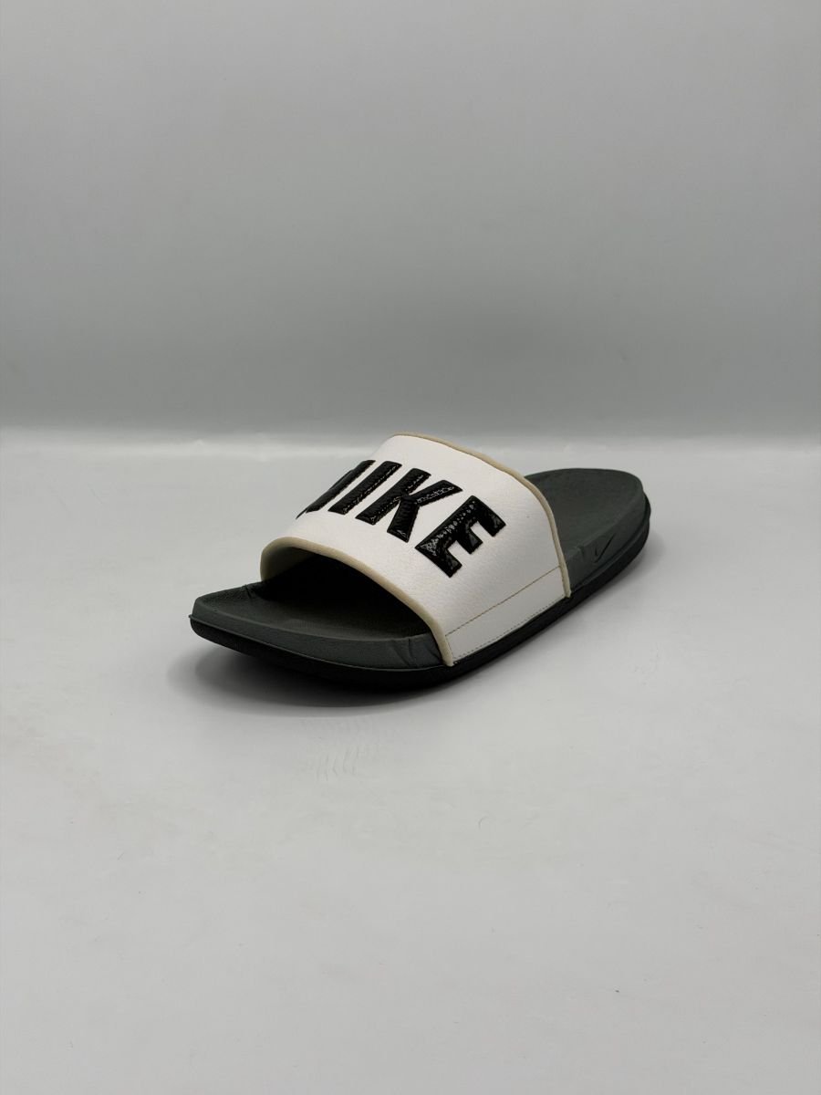 Nike Revive Foam