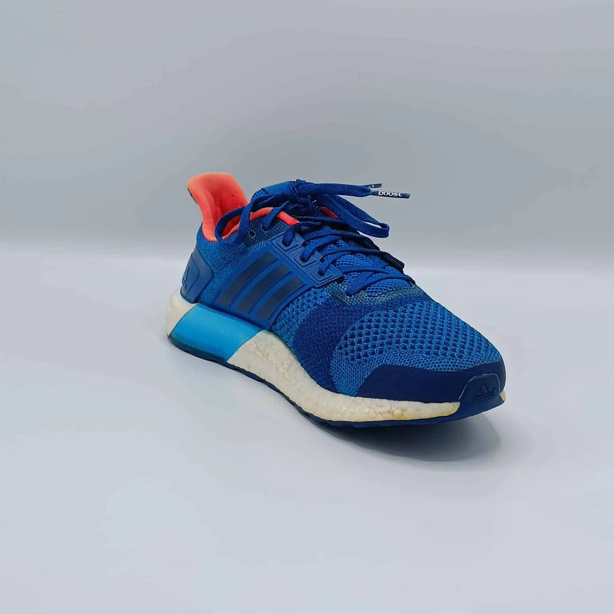 Adidas Ultraboost ST