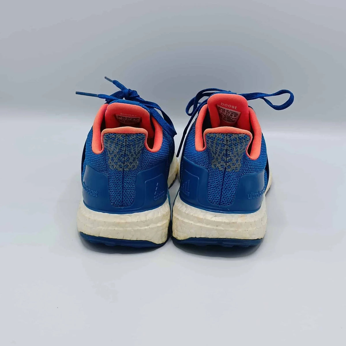 Adidas Ultraboost ST