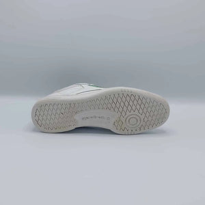 Reebok sneaker