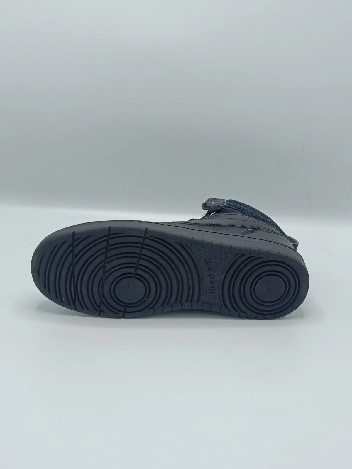 Nike Court Borough Mid2