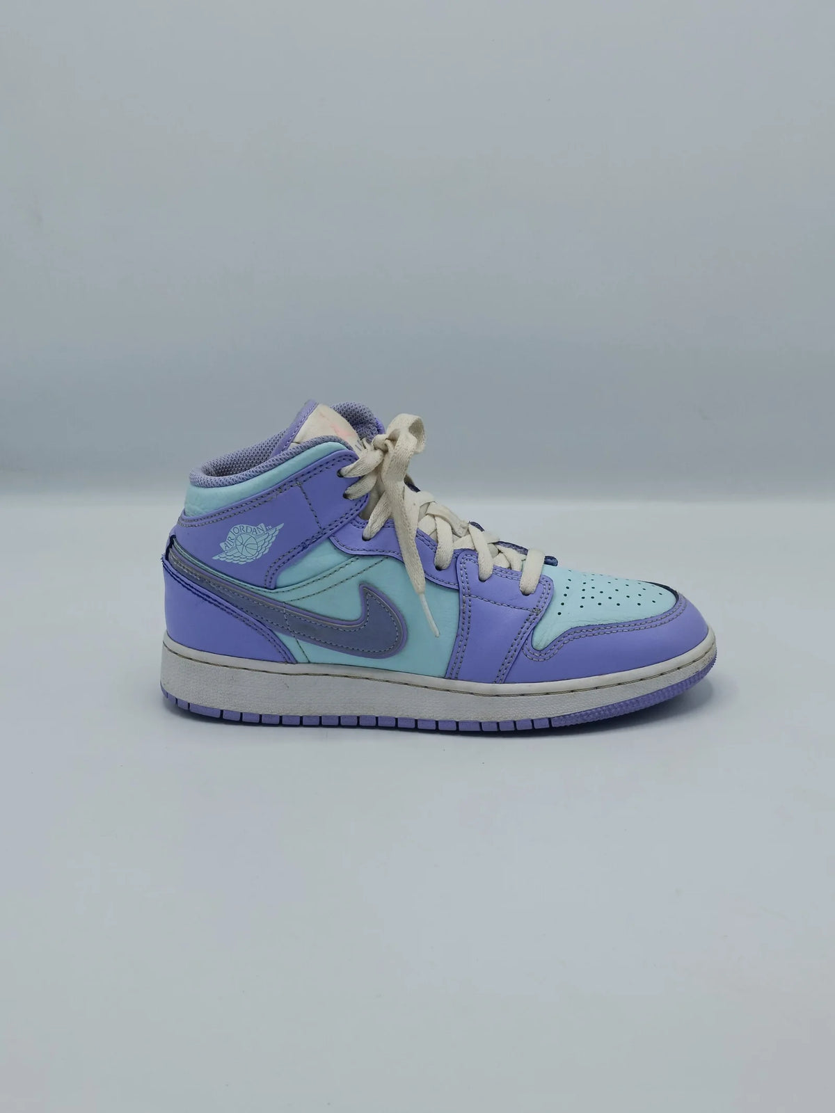 Jordan 1 Retro Mid Purple