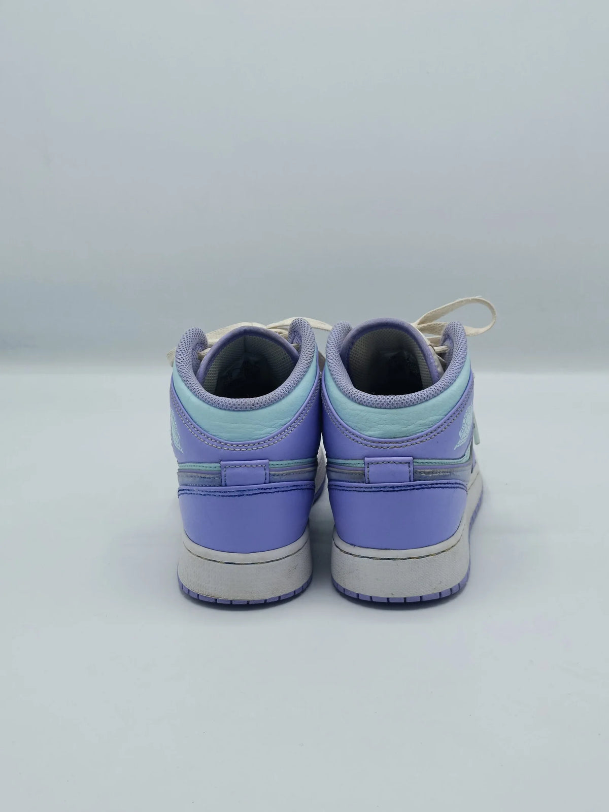 Jordan 1 Retro Mid Purple