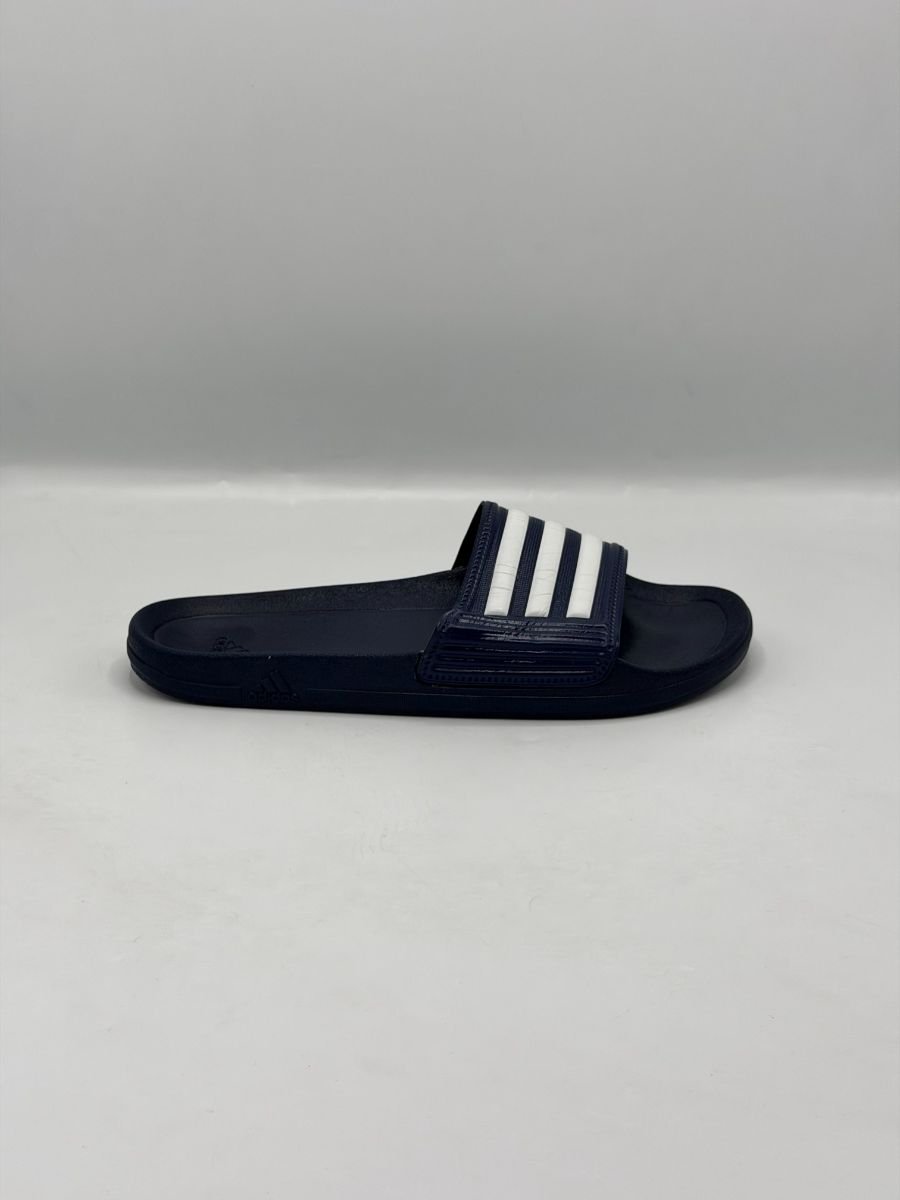 Adidas Adilike Slides