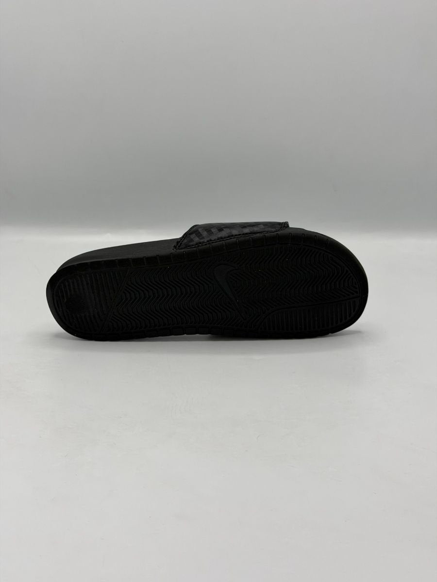 Nike Victori One