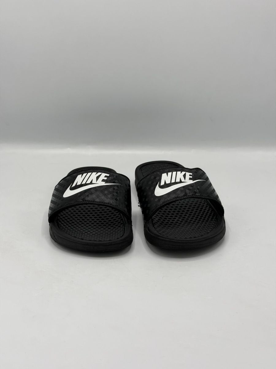 Nike Victori One