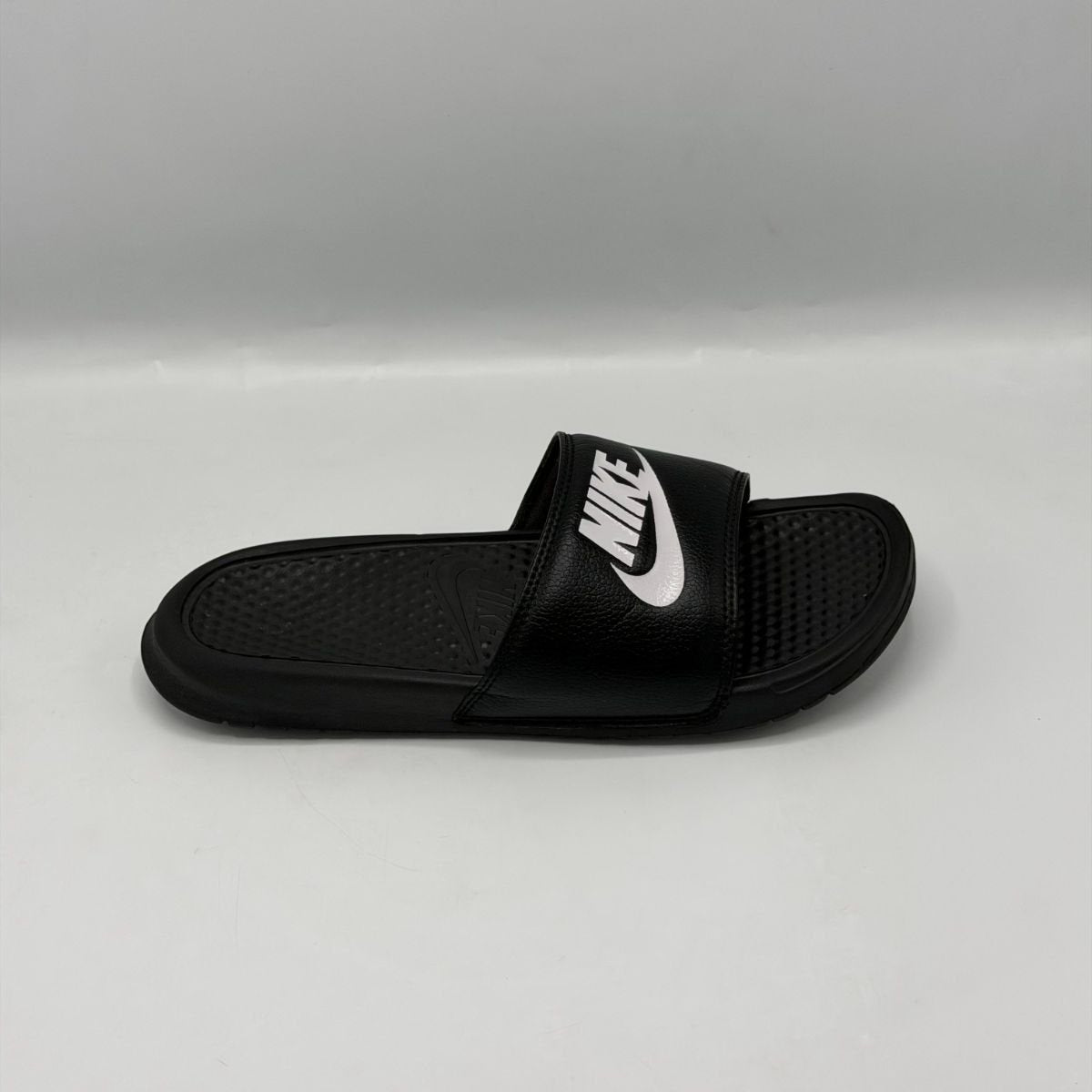 Nike Benassi JDI Slides