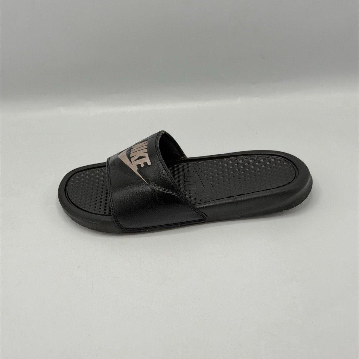 Nike Victori One
