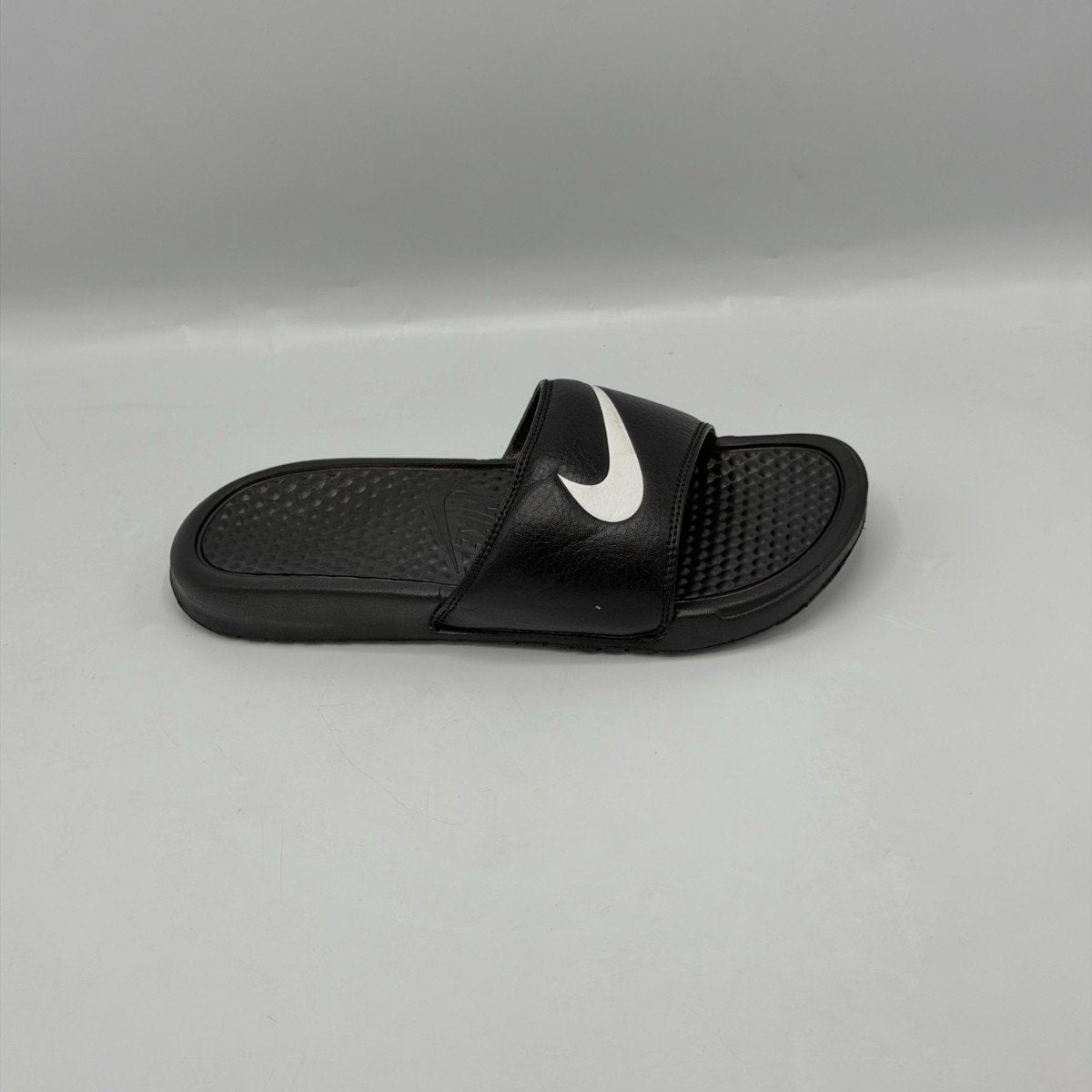 Nike Victori One
