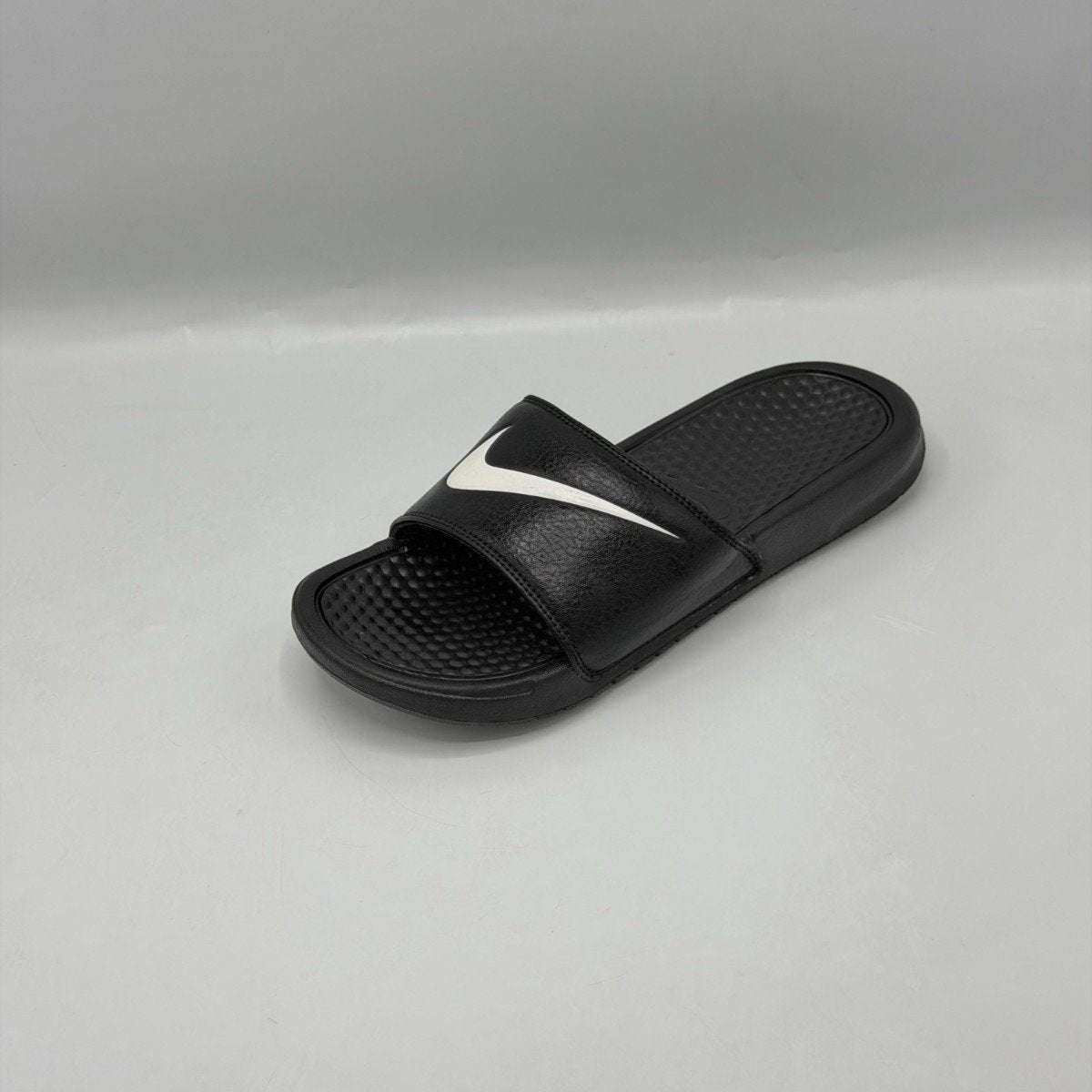 Nike Victori One