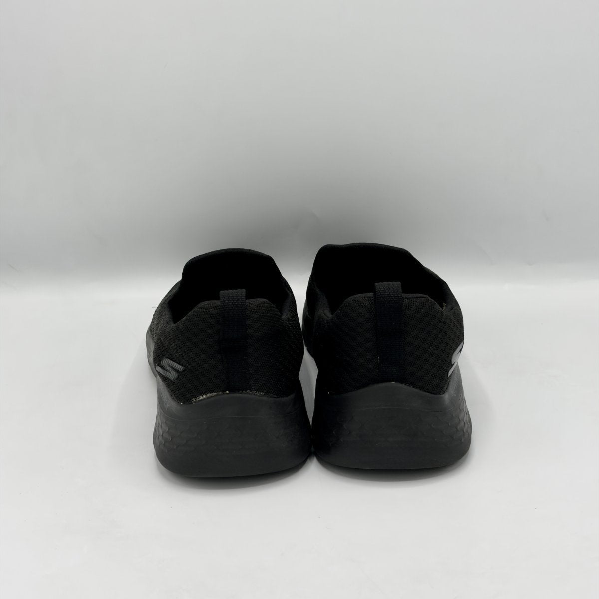Skechers Go Walk 6