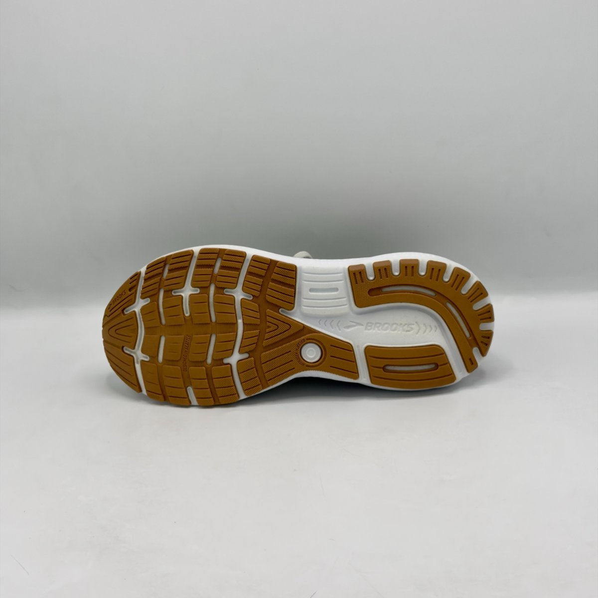 Brooks Ghost 16