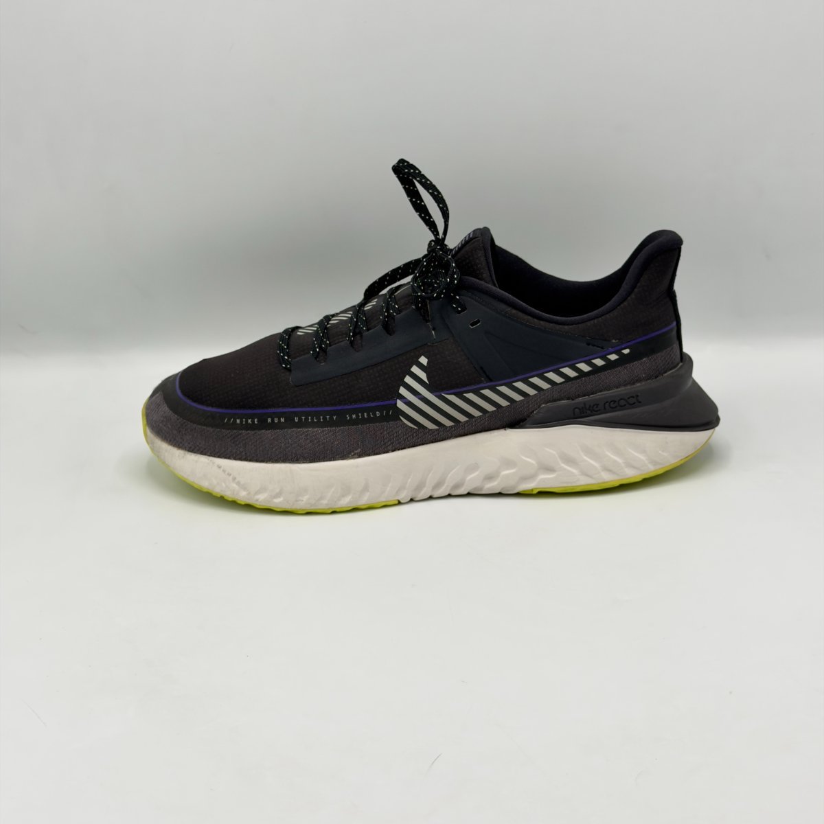 Nike Legend React 2