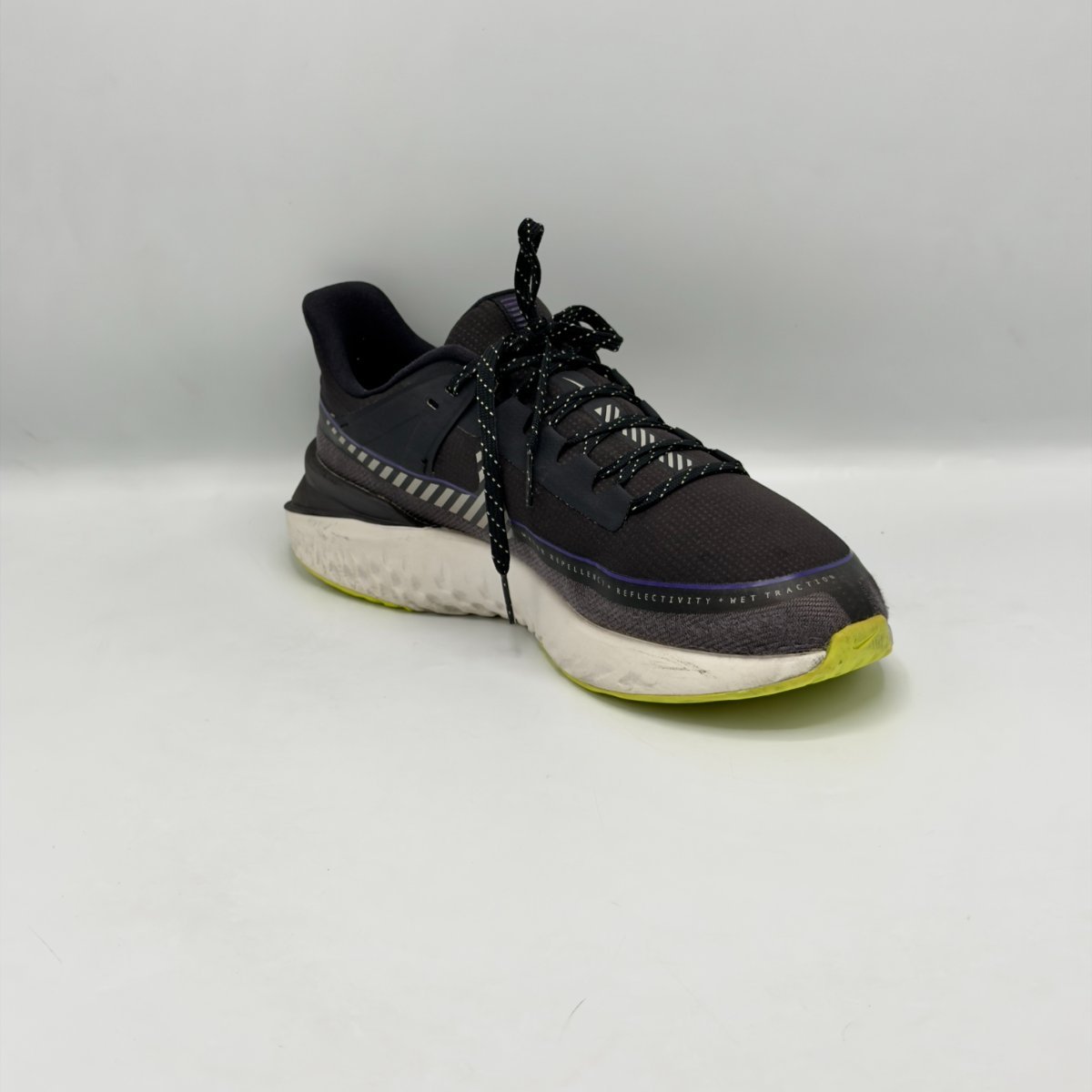 Nike Legend React 2