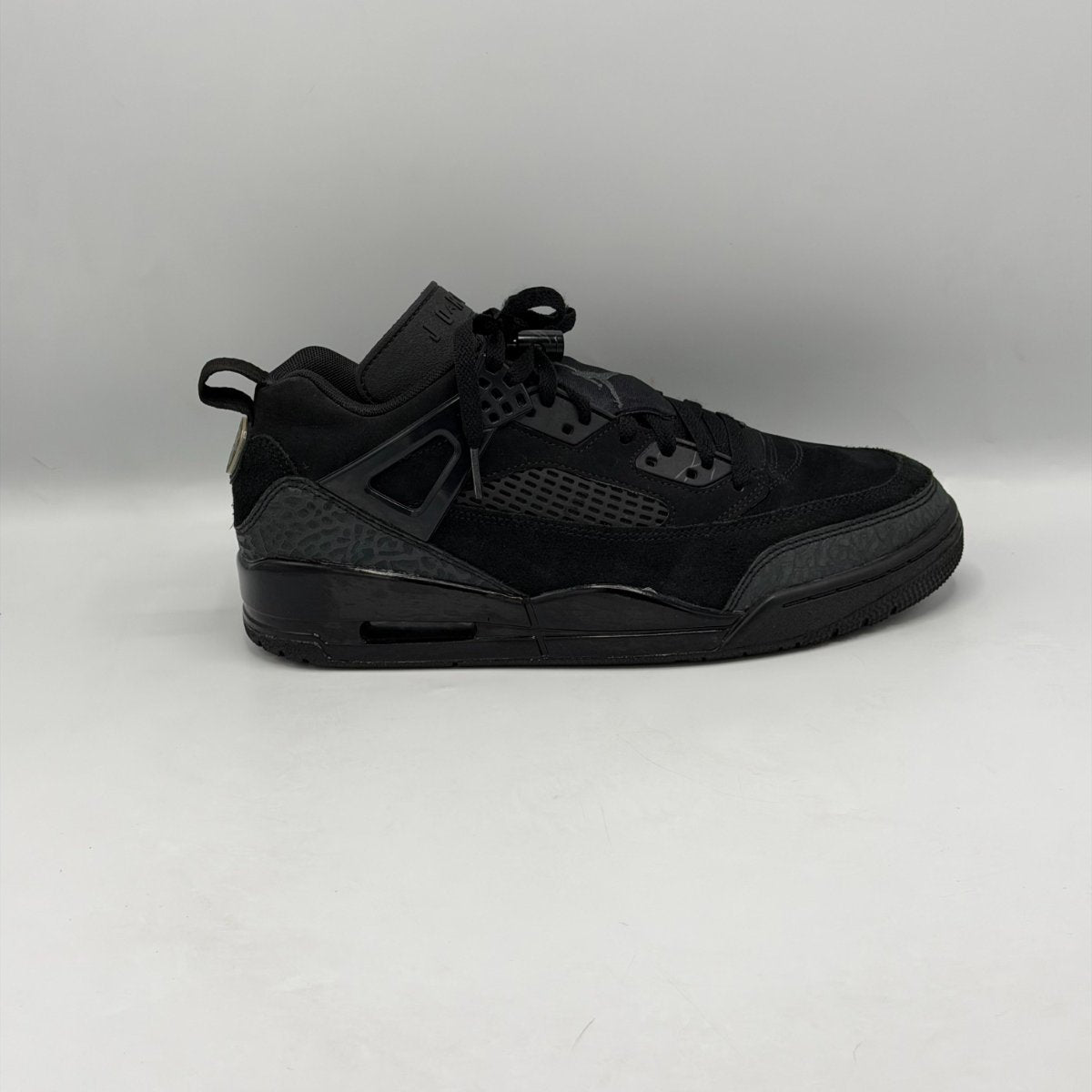 Jordan Spizike Low