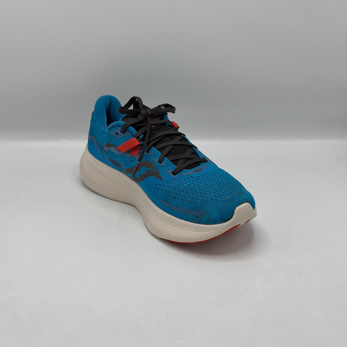 Saucony Run 6