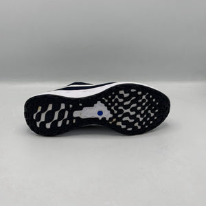 Nike Revolution 6