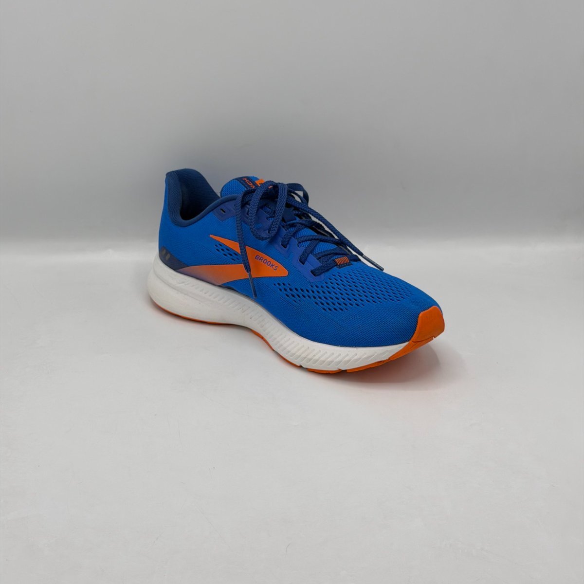 Brooks Launch 6