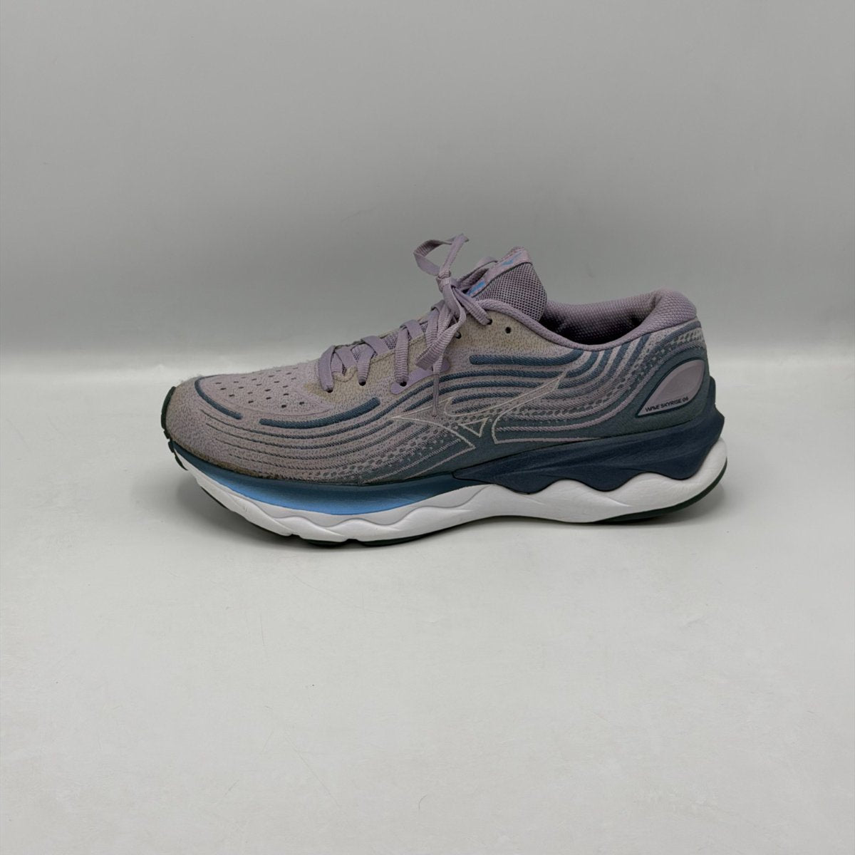 Mizuno Wave Skyrise