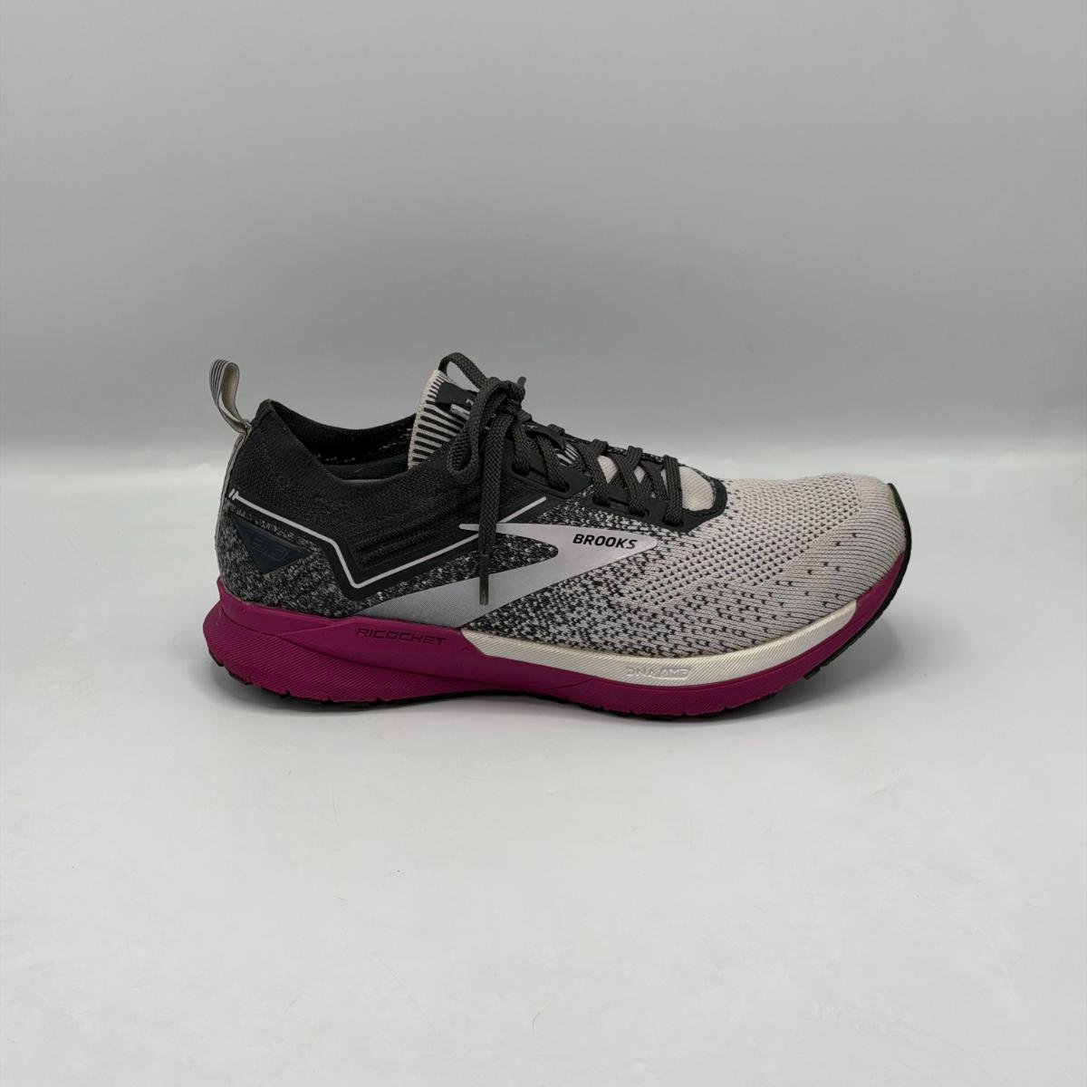 Brooks Ricochet 3