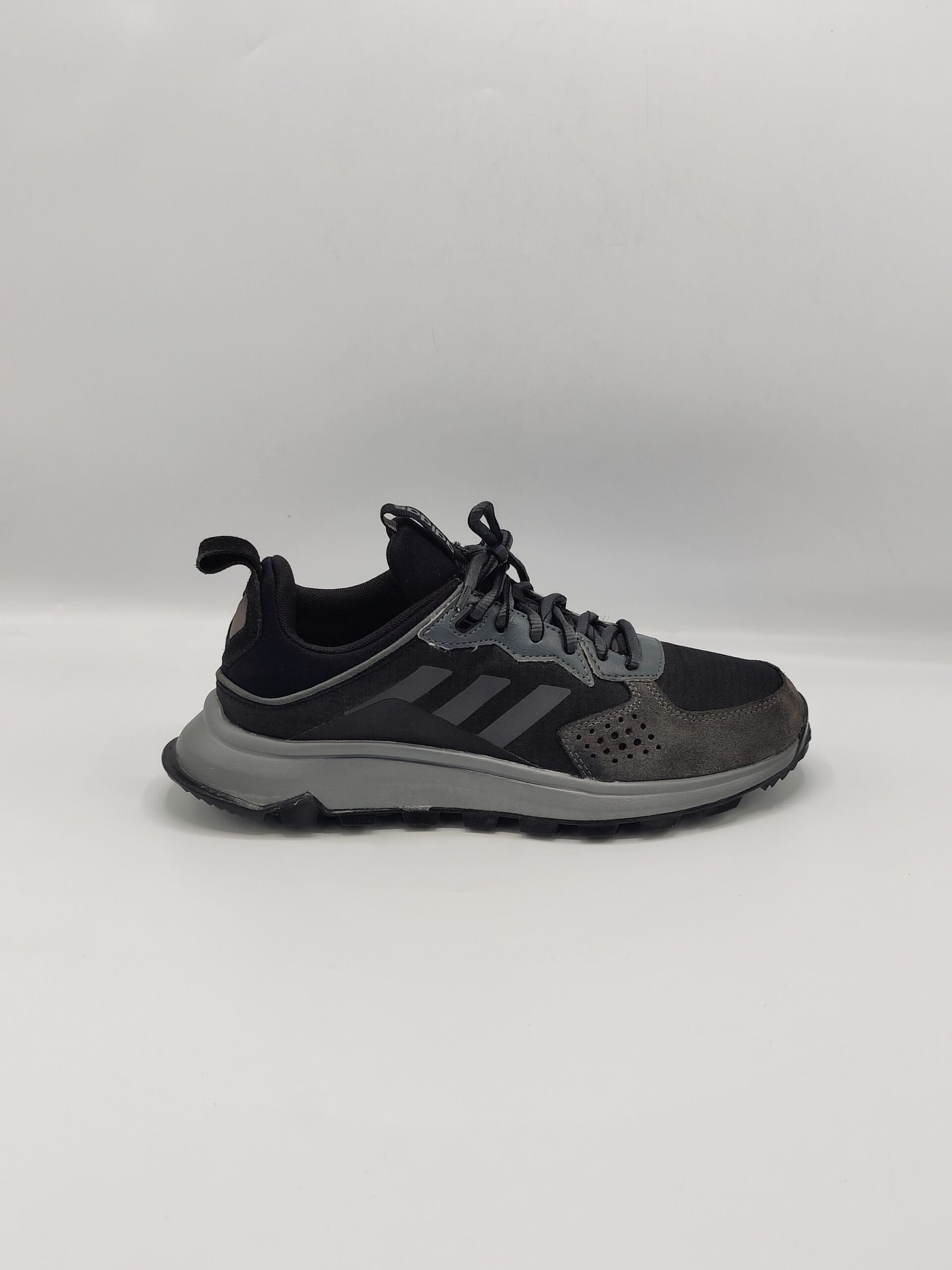 oplus_34 Adidas Response Trail - Image 1