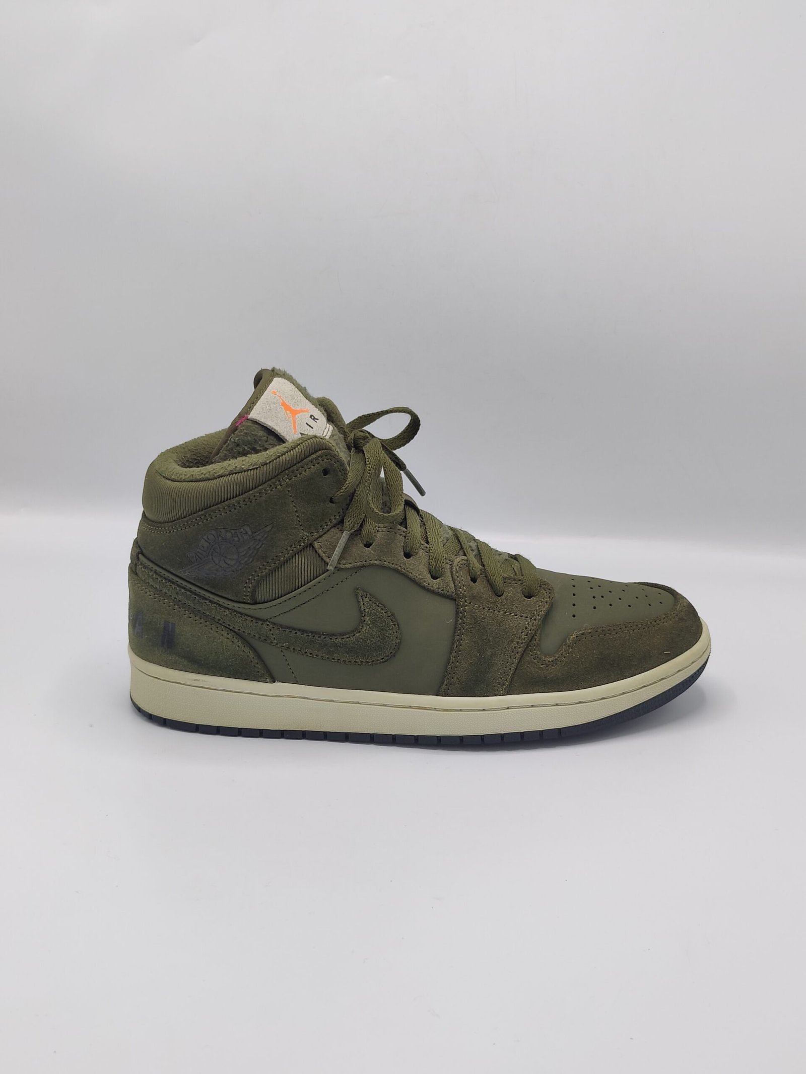 oplus_34 Nike Air Jordan 1 - Image 1