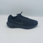 Nike Revolution 7